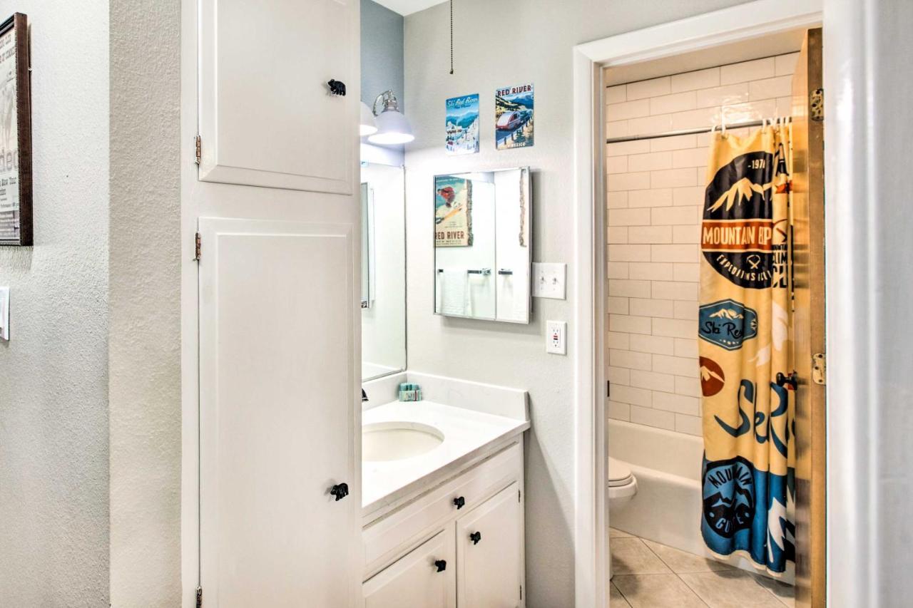 Main St Red River Ski Condo With Mountain View! Exterior foto